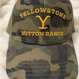 Yellowstone Camo Duttons Trucker Hat Snapback mens or women’s NWOT